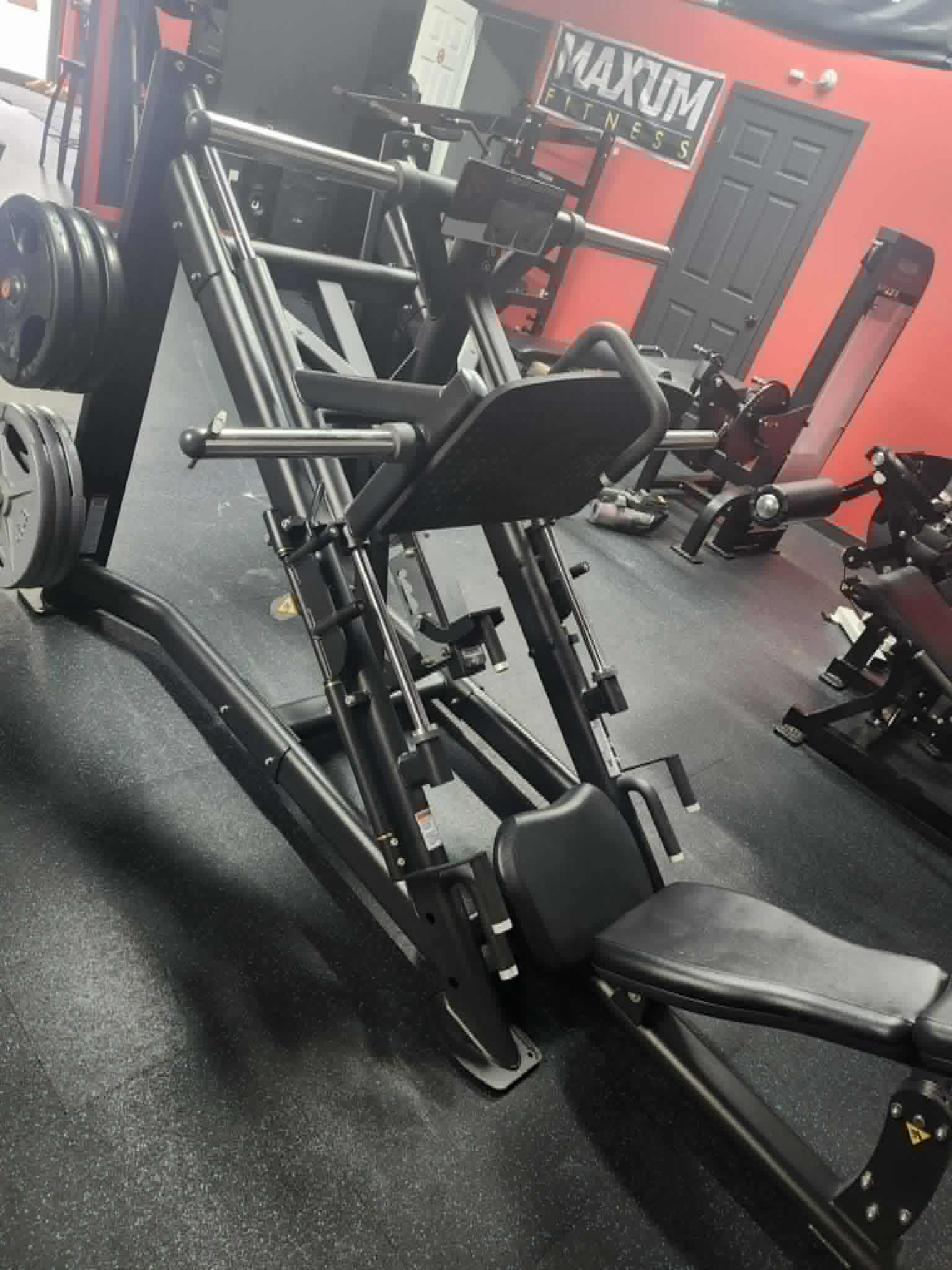 Maxum Fitness Hack Squat Machine and Stance Guide